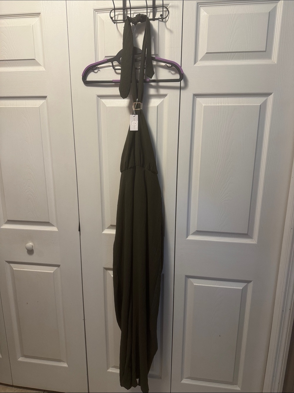Olive Green Halter Jumpsuit Size Large NWT Wide Leg Keyhole Backless Romper - Picture 7 of 8